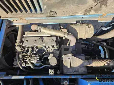 Escavatori gommati 2001 Fuchs MHL 320 (19)