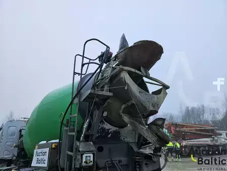 Truck mixer 2007 Volvo FE320 (5)