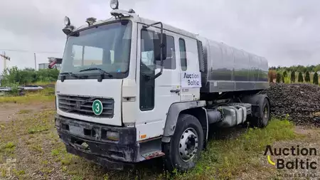Lastbil 2005 Volvo FL220 (1)