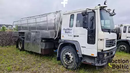 Lastbil 2005 Volvo FL220 (3)