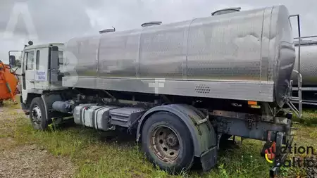 Lastbil 2005 Volvo FL220 (4)