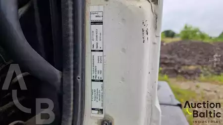 Lastbil 2005 Volvo FL220 (5)