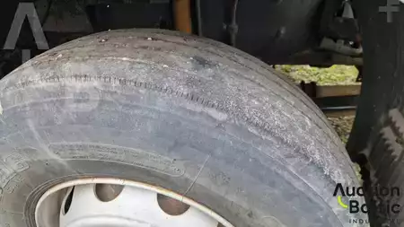 Lastbil 2005 Volvo FL220 (8)