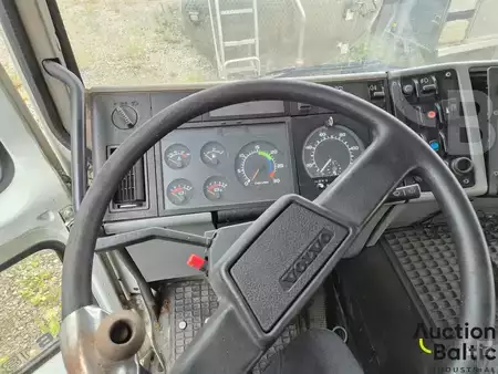 Lastbil 1997 Volvo FL6 (7)