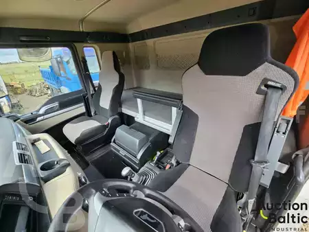 Ciężarówka 2017 MAN TGX18.460 (7)