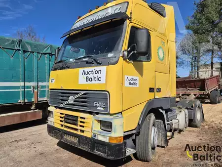 Ciężarówka 1997 Volvo FH12 (1)