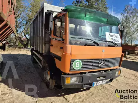 Kamion 1995 Mercedes-Benz 1517 (2)