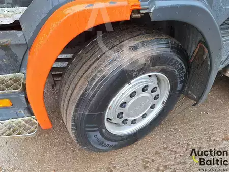 Lastbil 2002 Scania R 124 GB (14)