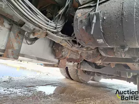 Lastbil 2002 Scania R 124 GB (18)