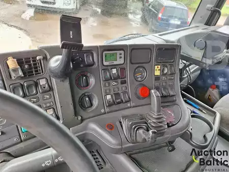 Lastbil 2002 Scania R 124 GB (8)