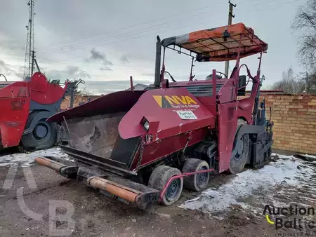 Pyörillä kulkevat levityskoneet  1997 Demag DF 90 P (1)