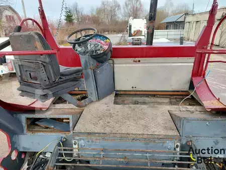 Pyörillä kulkevat levityskoneet  1997 Demag DF 90 P (11)
