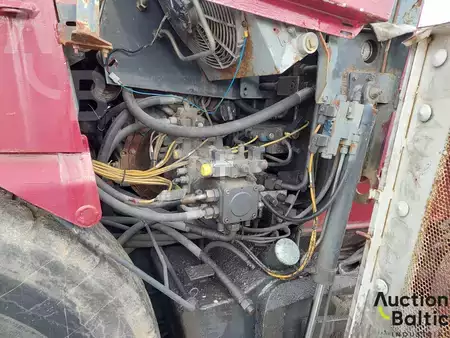 Pyörillä kulkevat levityskoneet  1997 Demag DF 90 P (9)