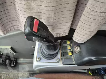 Mobilkran 2005 Grove GMK 3050 (15)