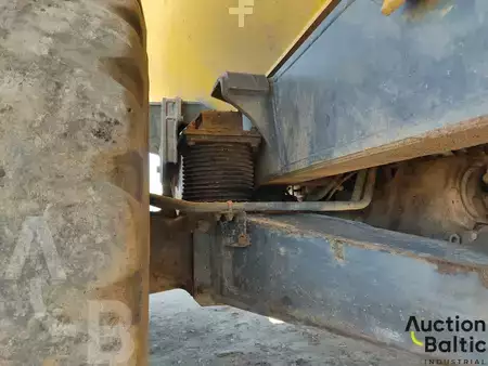 Wywrotki przegubowe 2006 Komatsu HM400 (13)