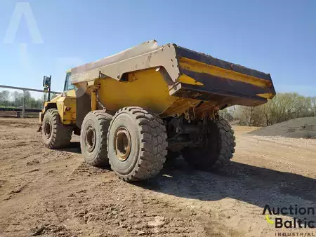 Wywrotki przegubowe 2006 Komatsu HM400 (4)