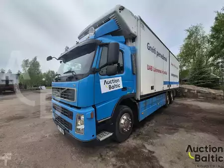 Vrachtwagen 2007 Volvo FM360 (1)