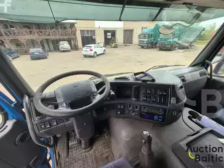Vrachtwagen 2007 Volvo FM360 (8)