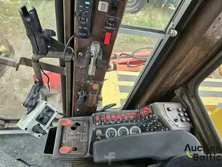 Grejdry 1994 Volvo Champion 740A (10)
