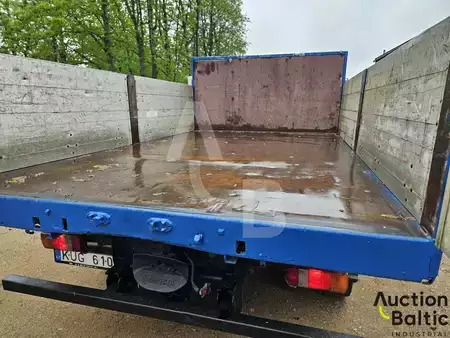 Vrachtwagen 2001 Volvo FL611 (19)