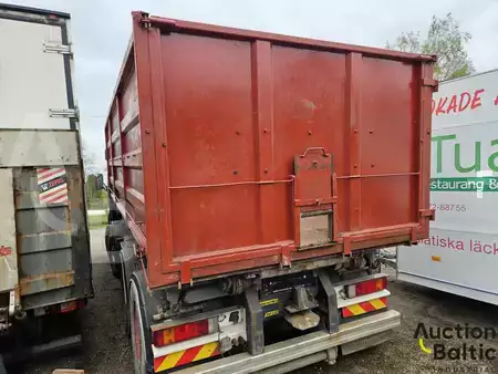 Vrachtwagen 1999 Volvo FM 12 (2)