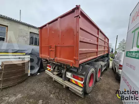 Vrachtwagen 1999 Volvo FM 12 (3)