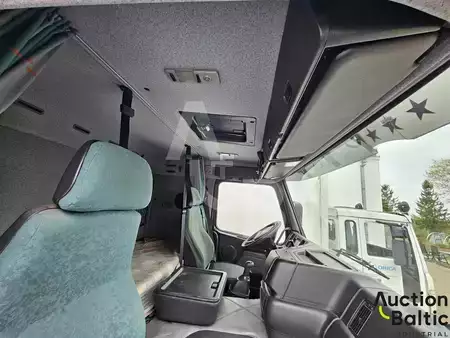 Vrachtwagen 1999 Volvo FM 12 (9)