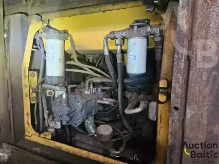 Pelles sur chenilles 2013 Volvo EC 180D (12)