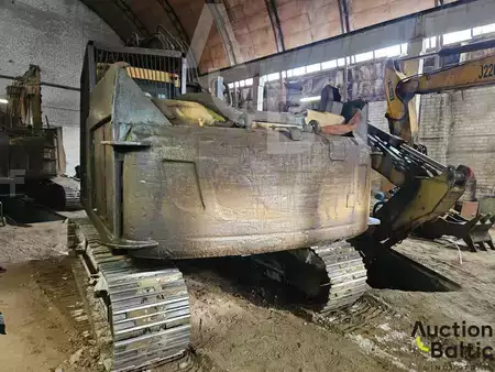 Pelles sur chenilles 2013 Volvo EC 180D (5)