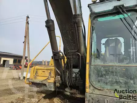 Pelles sur chenilles 2003 Volvo EC 210 B LC (12)