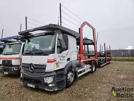 Vrachtwagen 2017 Mercedes-Benz Actros 843 (1)
