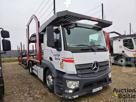 Vrachtwagen 2017 Mercedes-Benz Actros 843 (2)