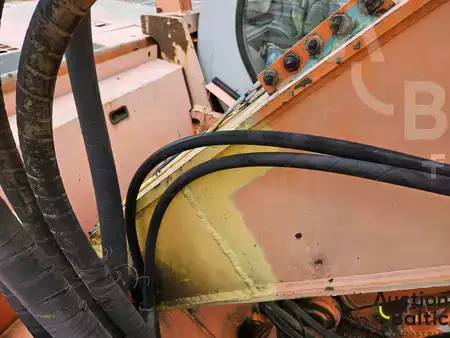 Pelles sur chenilles 2001 Kobelco SK 235 SR (16)