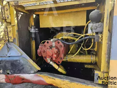 Pelles sur chenilles 1999 Kobelco SK 210 LC-1A (17)