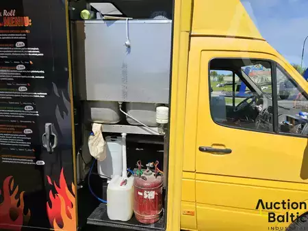 Caminhão 2003 Mercedes-Benz Sprinter 308 CDI (12)