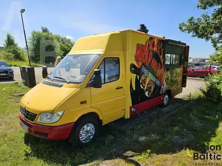 Caminhão 2003 Mercedes-Benz Sprinter 308 CDI (2)
