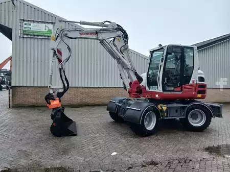 Mobiele graafmachines 2024 Takeuchi TB395W (1)