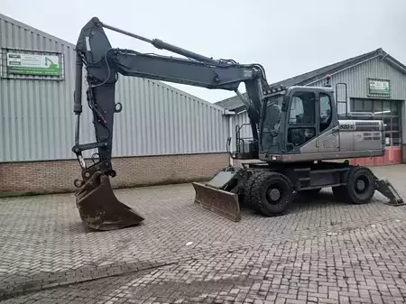 Mobil gravemaskin 2015 Doosan DX210W-5 (1)