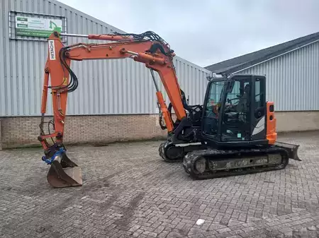 Koparki gąsienicowe 2017 Hitachi ZX85USB-5A (1)