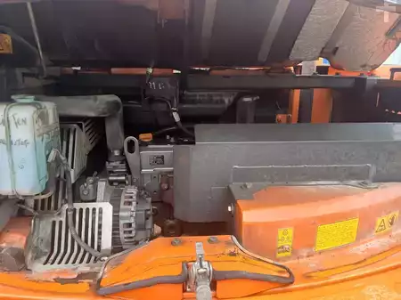 Koparki gąsienicowe 2017 Hitachi ZX85USB-5A (8)