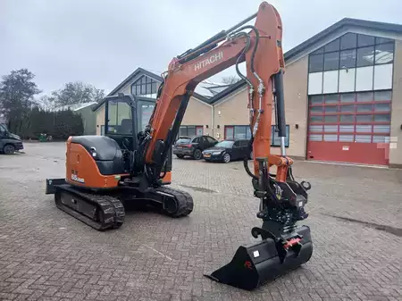 Bæltegraver 2023 Hitachi ZX65USB-6 CLR (4)