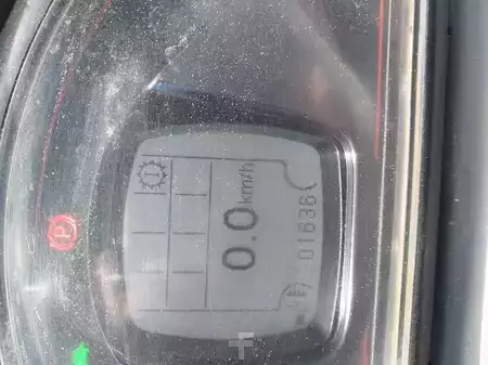 Kerekes rakodó 2020 Giant G2200E X-tra (10)