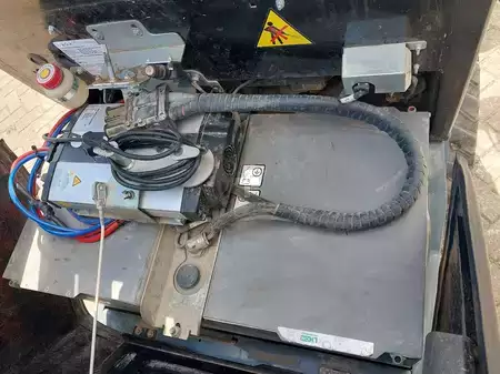 Kerekes rakodó 2020 Giant G2200E X-tra (11)