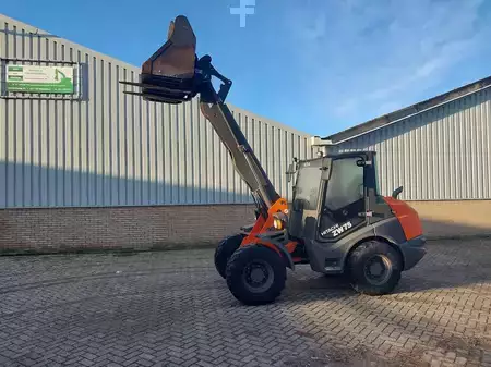 Hjullastare 2018 Hitachi ZW75 (1)