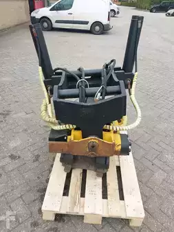 Ráépithetö részek 0 Engcon ENGCON EC30 S70 (2)