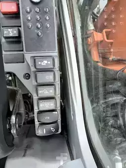 Pyöräkaivinkoneet  2023 Hitachi ZX135W-7 (13)