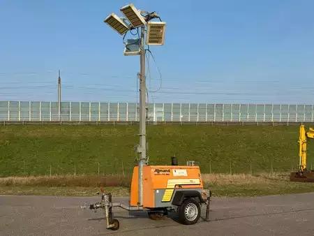 Overige 2007 Doosan Allmand Night-Light Pro mobiele lichtmast LED (1)