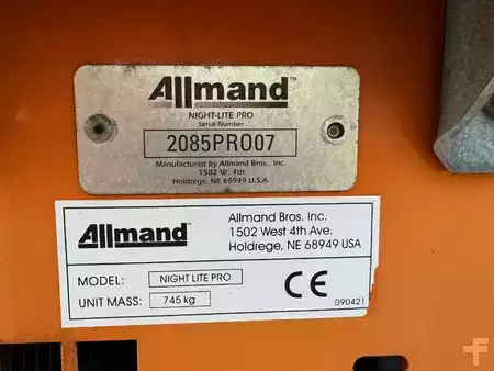 Overige 2007 Doosan Allmand Night-Light Pro mobiele lichtmast LED (14)