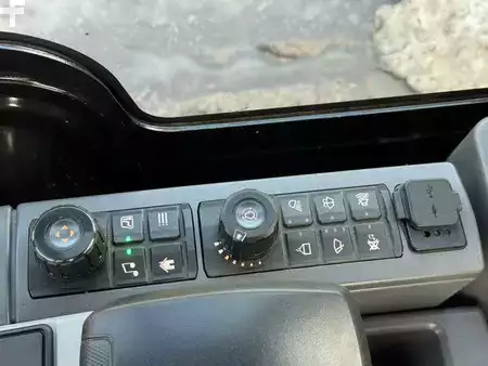 Mini kotrógép 2019 Caterpillar 301.8 NextGen (10)