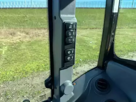 Kompaktní nakladače 2021 Giant G5000 DC Z-HEF Mini Shovel Kniklader (19)
